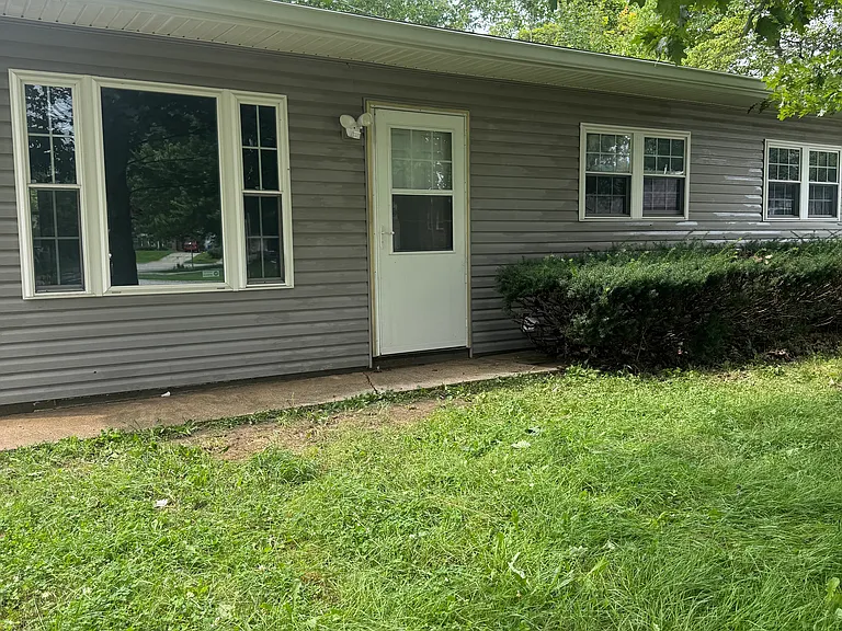 602 Miami Ct — Photo 1