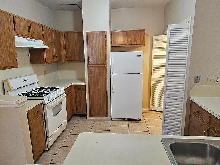 7013 Alabonson Rd — Photo 6
