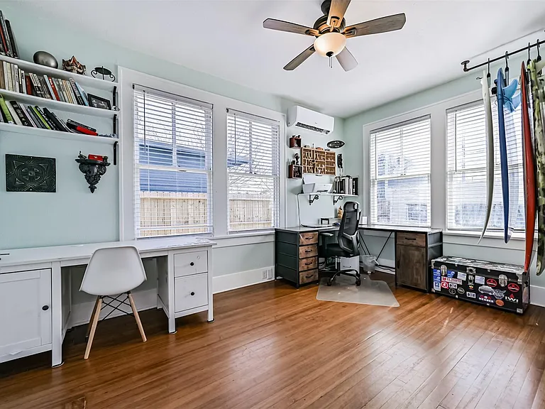 3519 Avenue R 1/2 — Photo 32