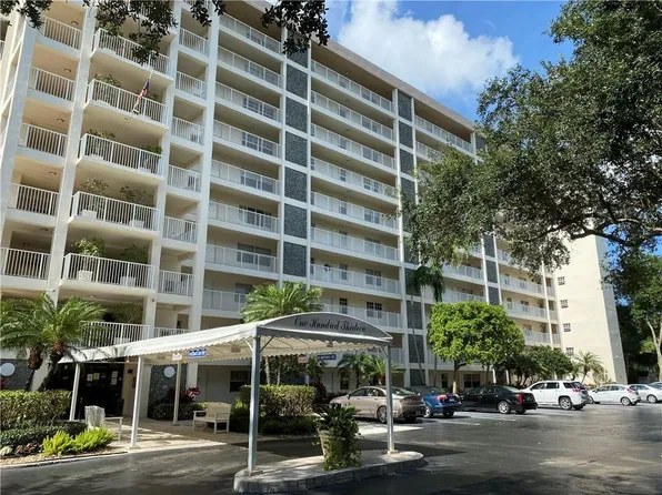 3520 Oaks Way #1001, Pompano Beach, FL 33069