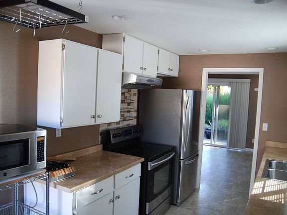 Kitchen to family room