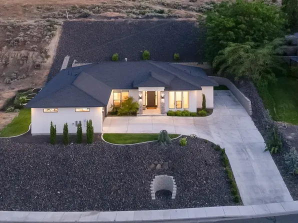 325 Rockwood Dr, Richland, WA 99352