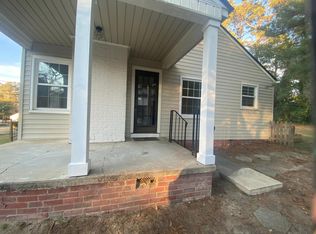 606 Glenville Ave, Fayetteville, NC 28303