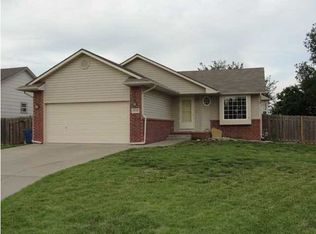 1318 E Willowbrook Ln, Towanda, KS 67144