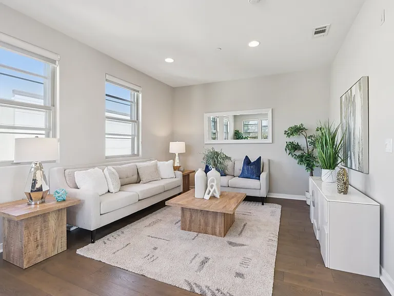 951 Arrowleaf Pl — Photo 4