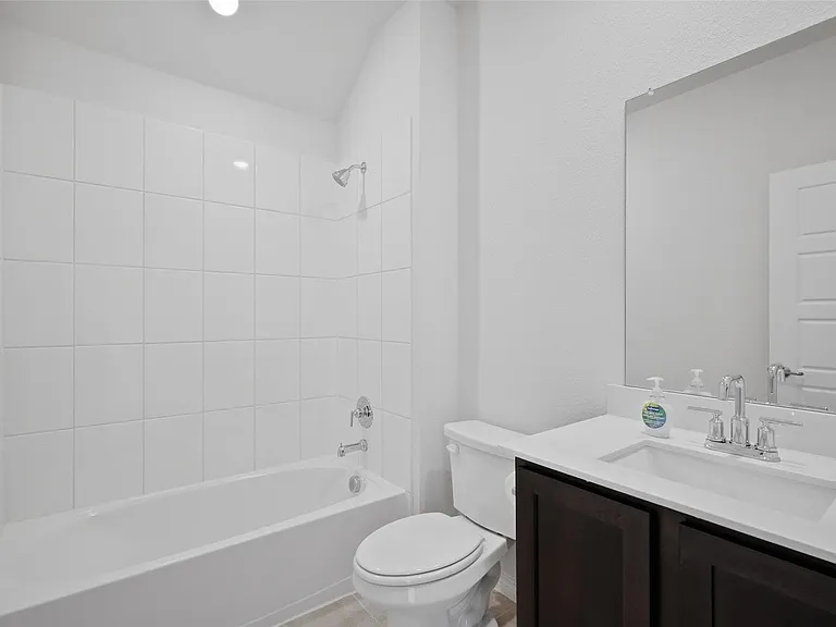 732 Thorn Creek Dr — Photo 6