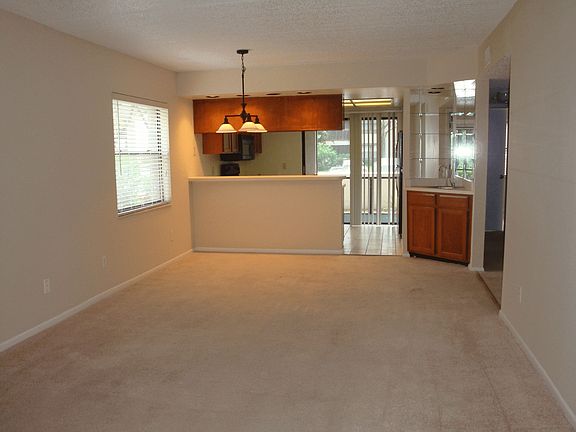 2nd image of 235 Woodlake Wynde