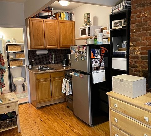 4th image of 203 Chrystie St #2AB