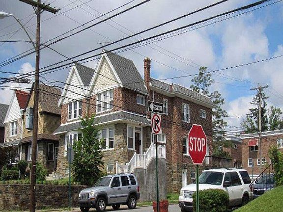 4th image of 919 Guenther Ave