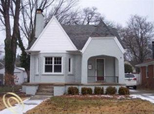 1526 W Twelve Mile Rd, Royal Oak, MI 48073