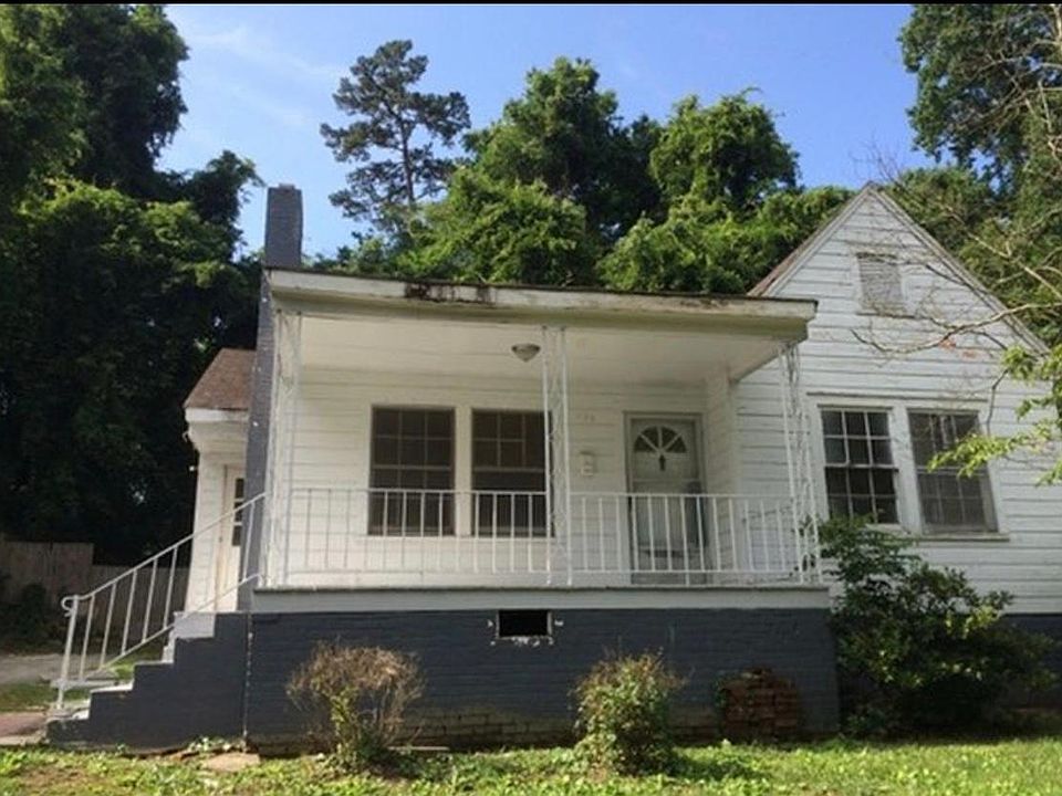 1st image of 823 W Davidson Ave