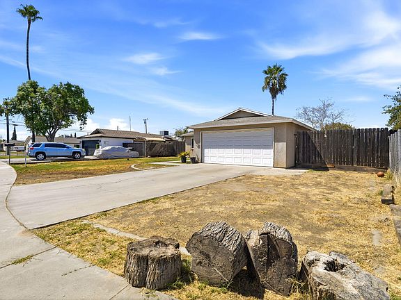 4th image of 10856 Malta Street