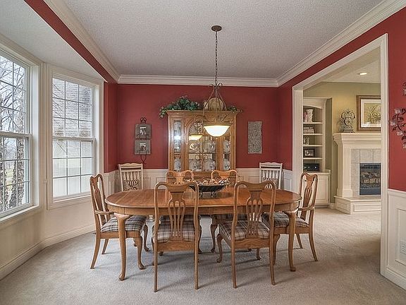 3rd image of 9708 Millridge Dr