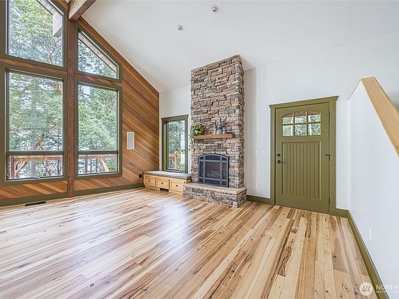 4th image of 444 Ocean Cove Lane
