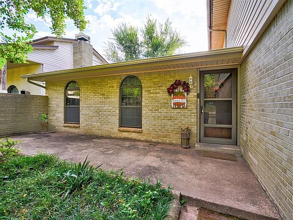 4th image of 1404 N Broadview Dr