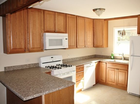 4th image of 419 W Park Ave APT 1