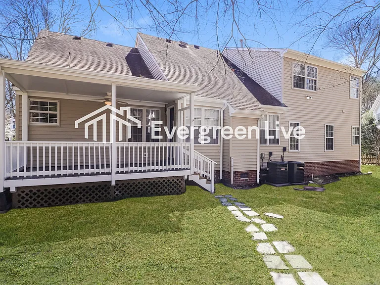 1204 Willow Creek Ct — Photo 14