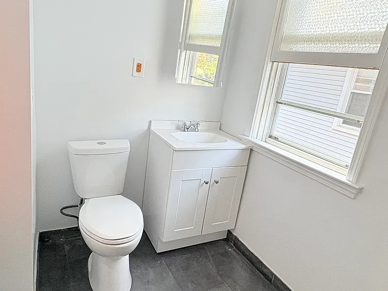 474 Washington Ave #2 — Photo 8