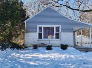 325 N Burnett Rd, Springfield, OH 45503