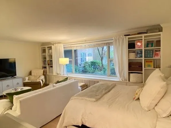 145 Pinckney St APT 123, Boston, MA 02114