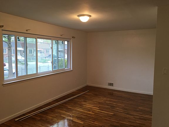 4th image of 206-46 46th Ave