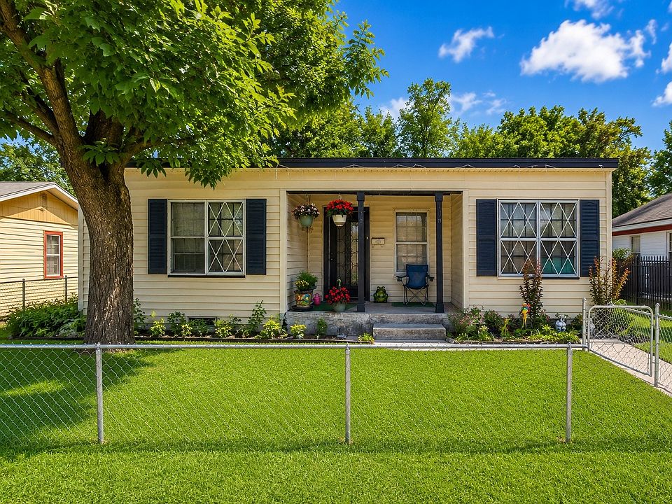 1st image of 108 Laroe St