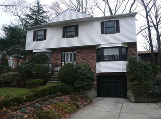 81 Staten Island Blvd, Staten Island, NY 10301