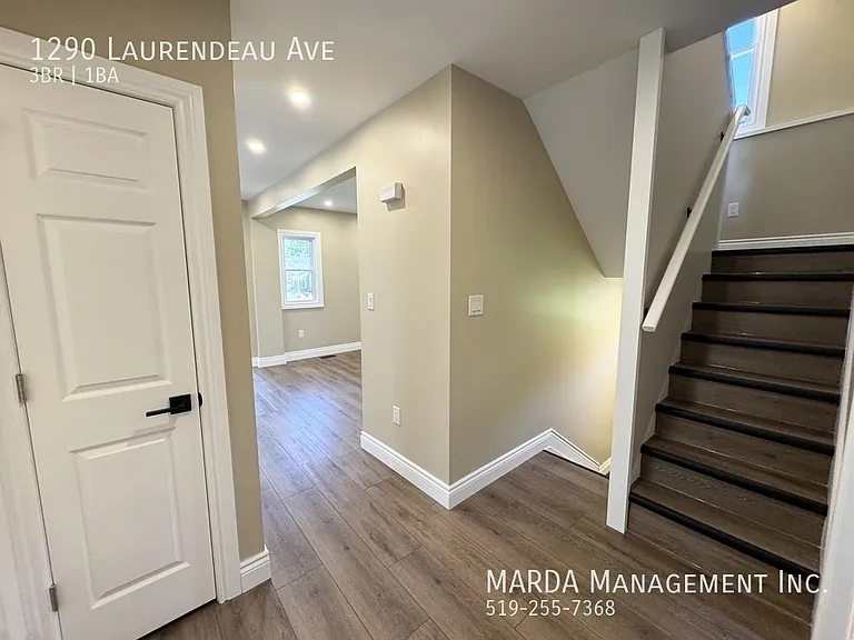 1290 Laurendeau Ave — Photo 22