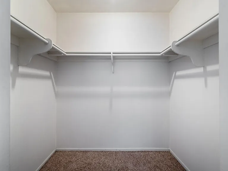 17155 Chatsworth St #7 — Photo 15