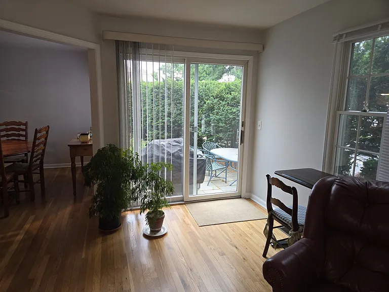 77 Forest St — Photo 9