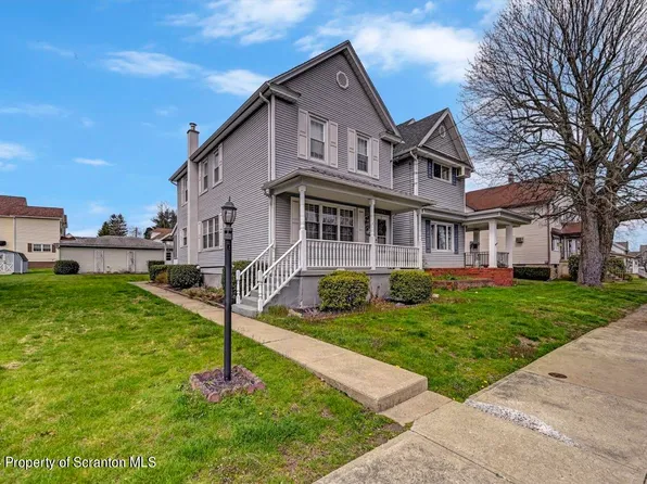 424 Washington St, Taylor, PA 18517