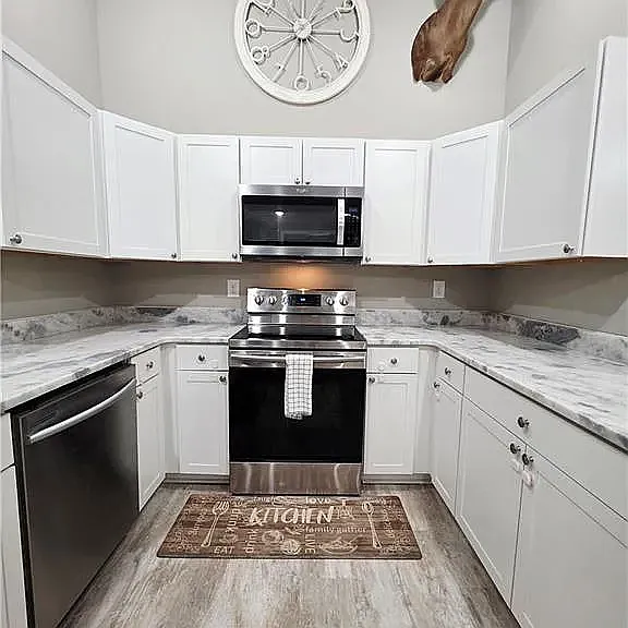 194 Park Dr — Photo 8