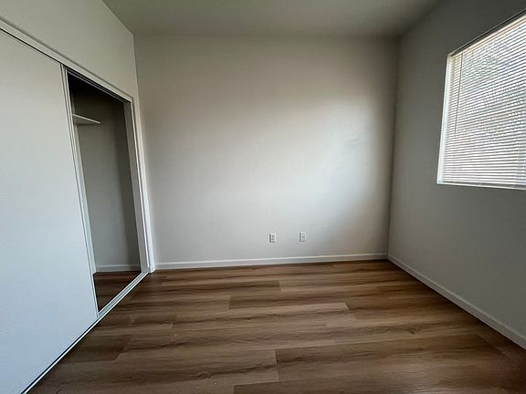 5th image of 22199 Empress St