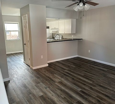 3rd image of 178 Gilbert Ave #178
