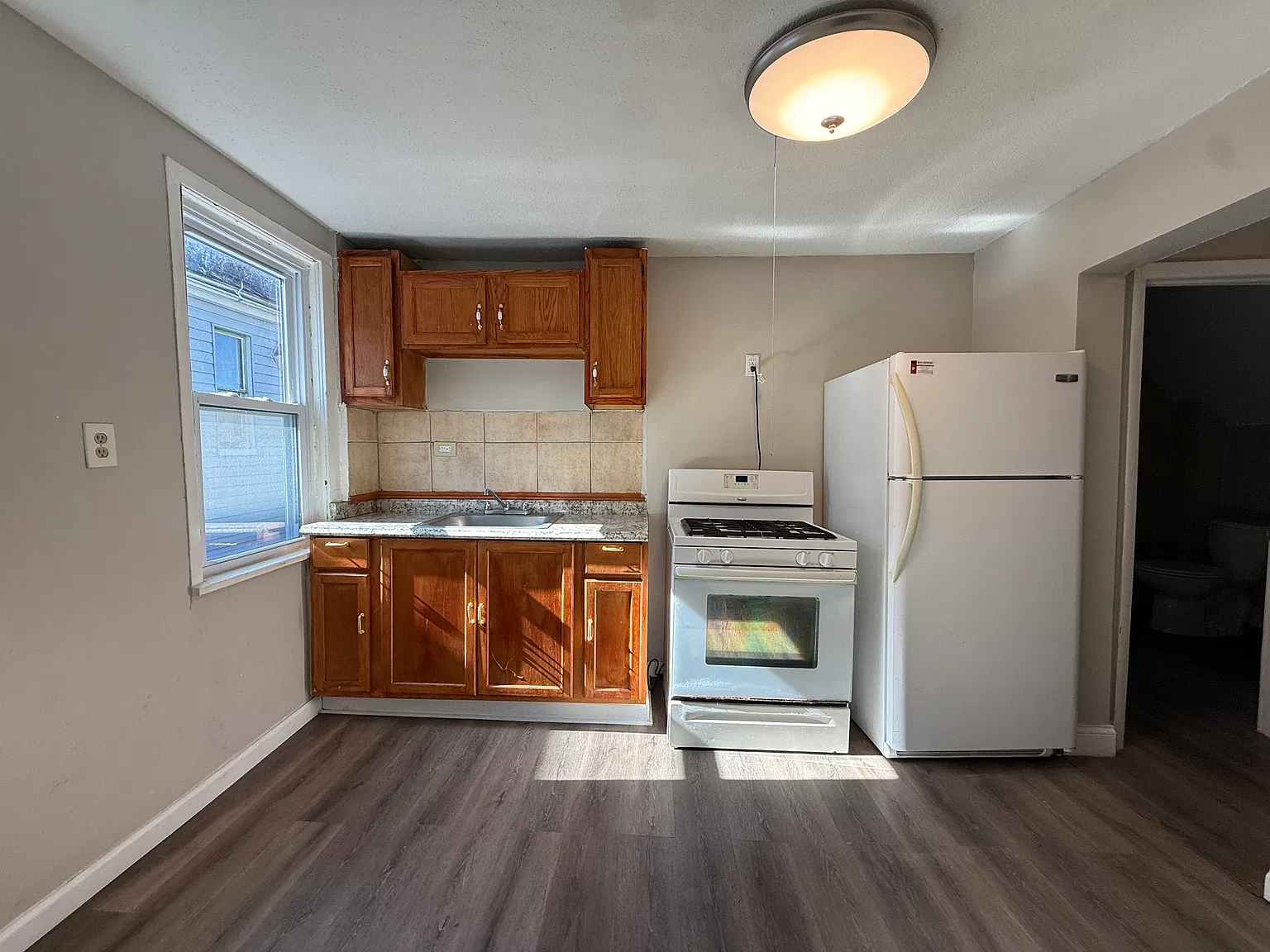 1 bed, $900 — Photo 3