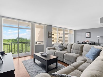 6211 W Northwest Hwy APT 500, Dallas, TX, 75225