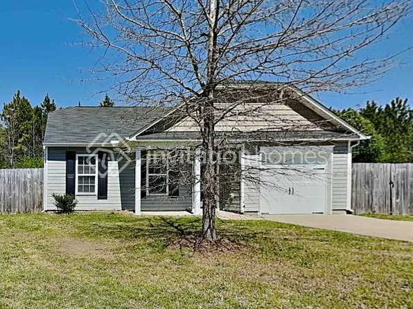 108 Sampson Ct, Selma, NC 27576