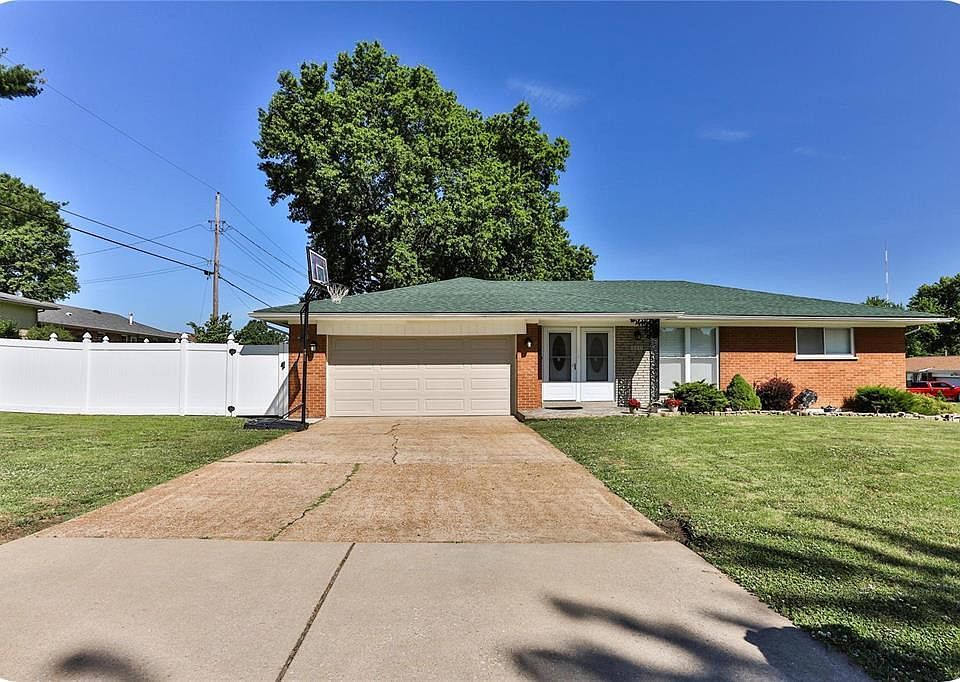 1st image of 2601 Waltham Dr