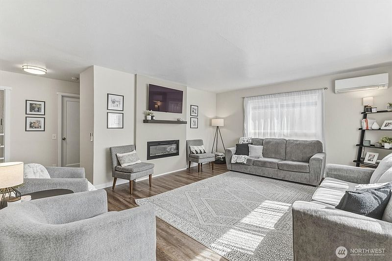 4th image of 621 27th Avenue