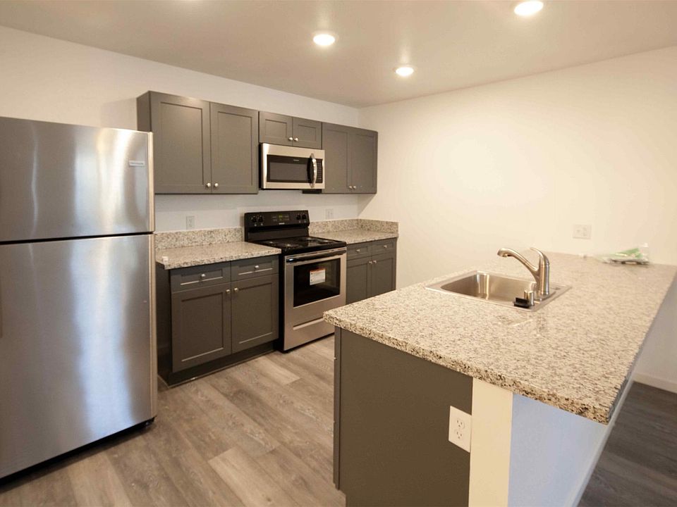 Beautifully appointed kitchen