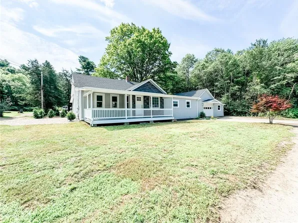 2440 Putnam Pike, Glocester, RI 02814