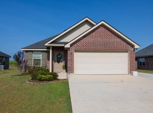 358 Landmark Dr, Raceland, LA 70394