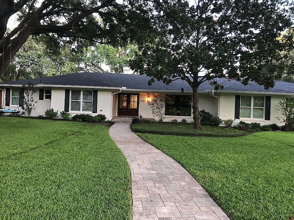 1st image of 13740 Sprucewood Dr