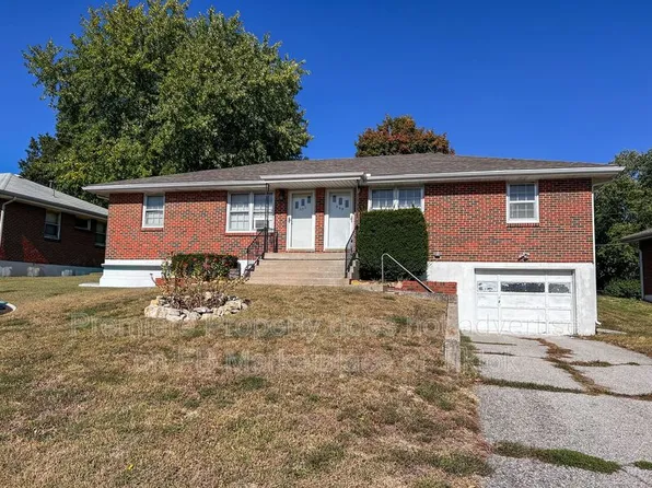 252 Bonaire Rd, Liberty, MO 64068