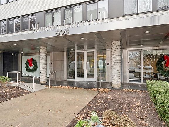2nd image of 803 W 48th St APT 302