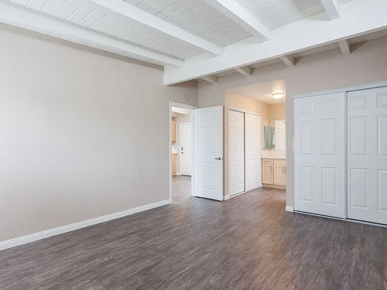 2701 W McFadden Ave — Photo 19