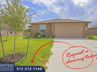 102 Adriana Ln, Hutto, TX 78634