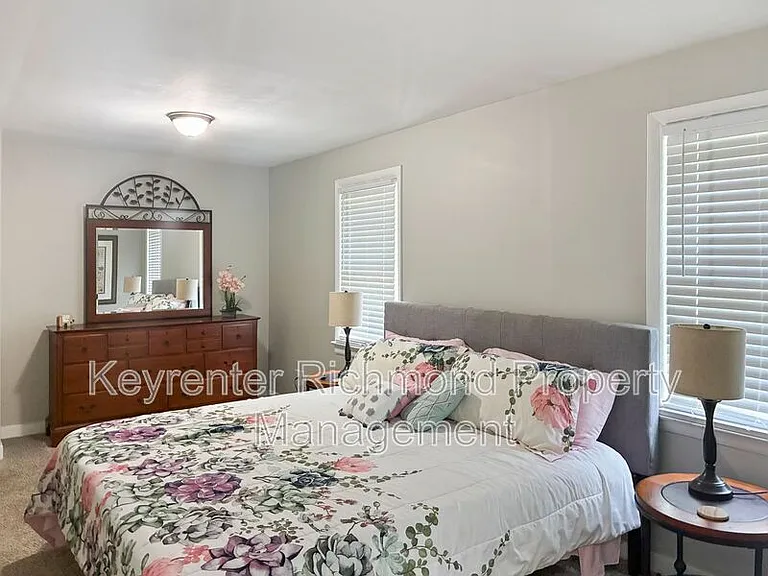 10015 Seminole Rd — Photo 12
