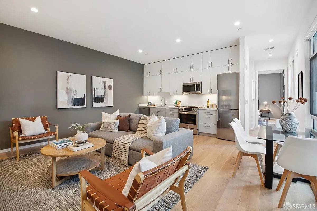 1 bed, 1.0 bath, 730 sqft, $3,500 — Photo 2
