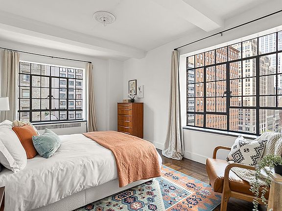 4th image of 10 Park Ave #10A